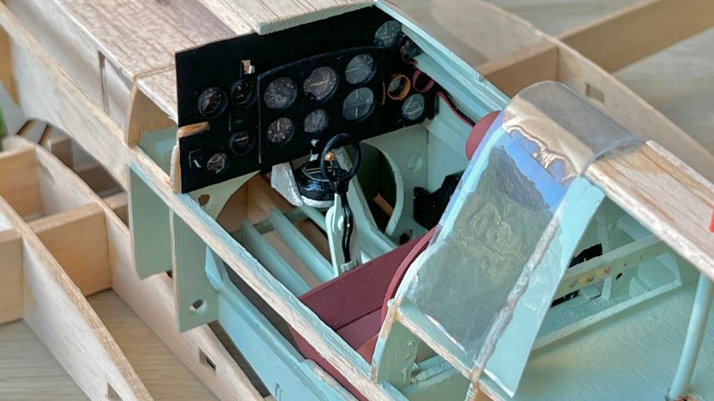 RBC Spitfire MK2 1100mm – half gebouwd + cockpit + retracts, Ophalen of Verzenden, Zo goed als nieuw