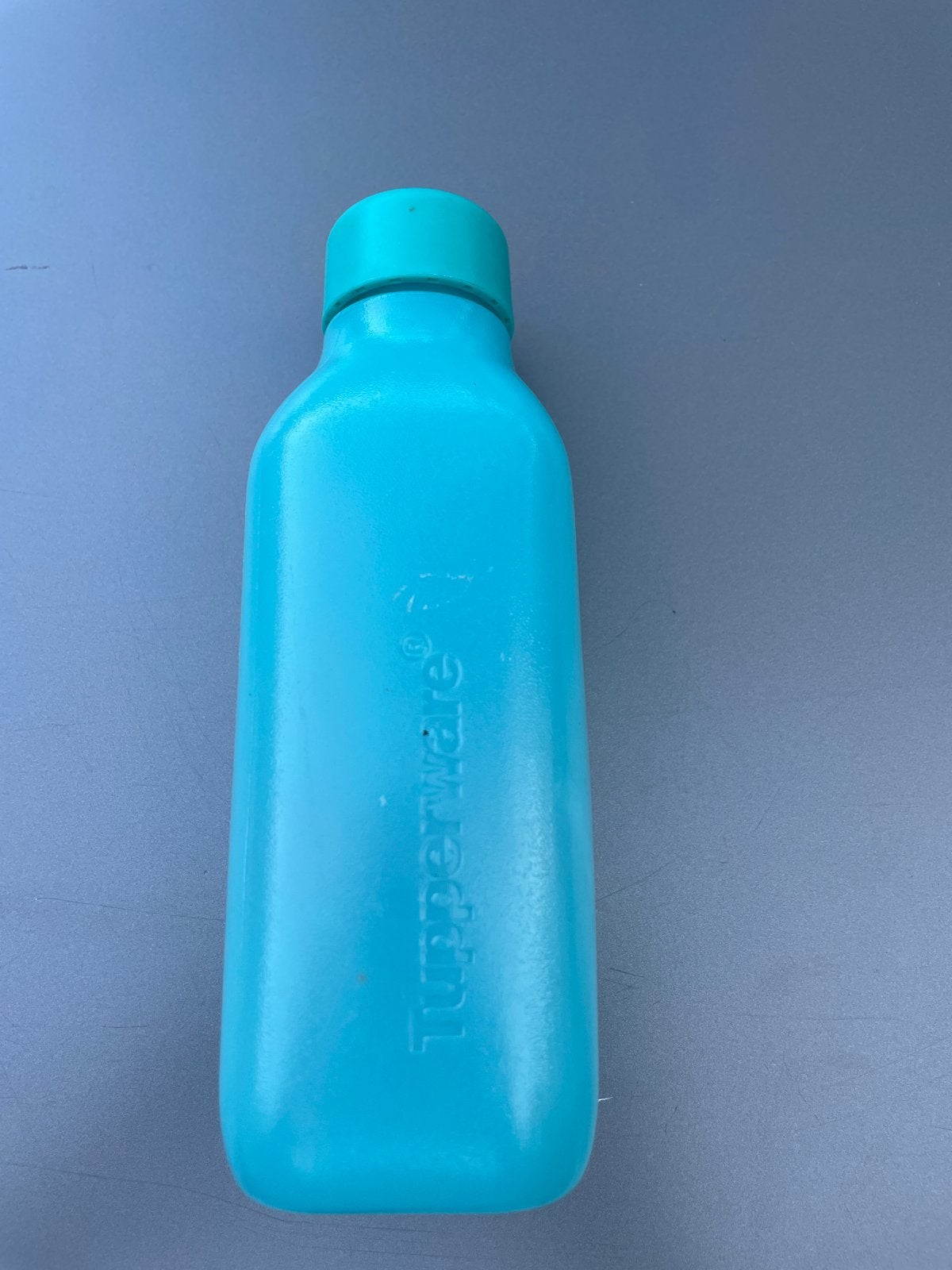 Tupperware EcoFles - Turquoise drinkfles, Huis en Inrichting, Keuken | Tupperware, Ophalen of Verzenden, Zo goed als nieuw, Blauw