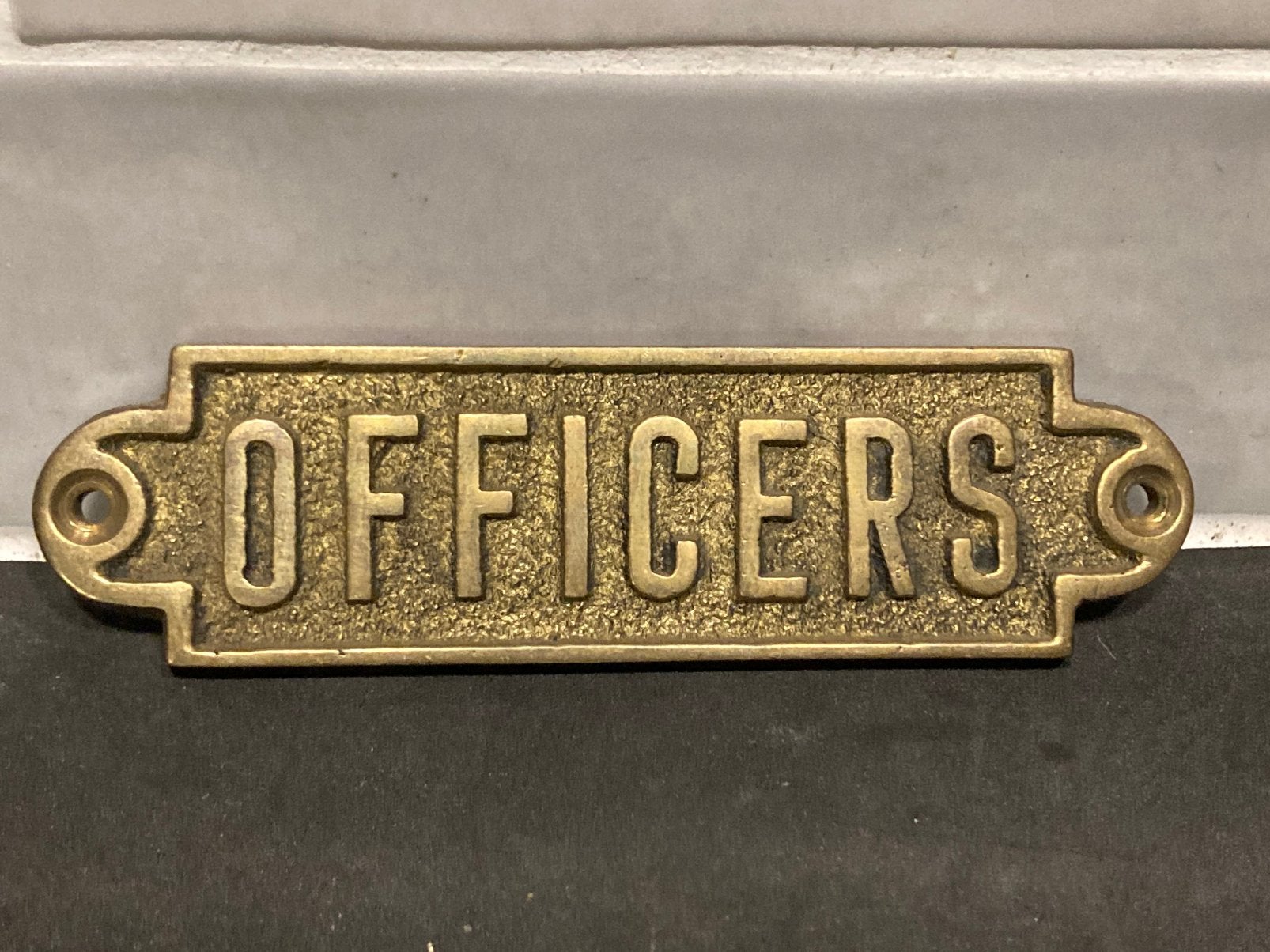 Messing deurbordje OFFICERS (040225C), Ophalen of Verzenden, Koper