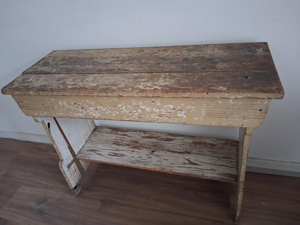 Oud houten tafeltje met doorleefde look, Ophalen