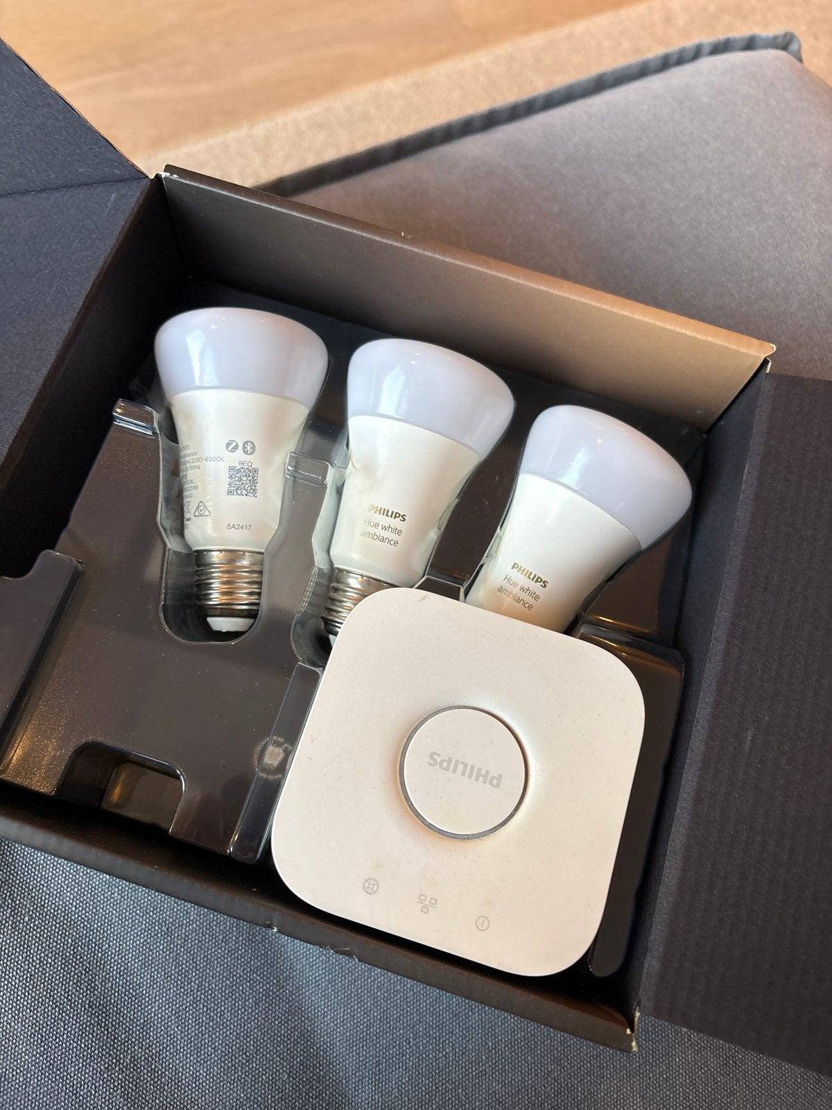 Philips Hue White Ambiance Bridge 2.1 Starter Kit E27, Wit, Gebruikt, Kunststof, Philips Hue
