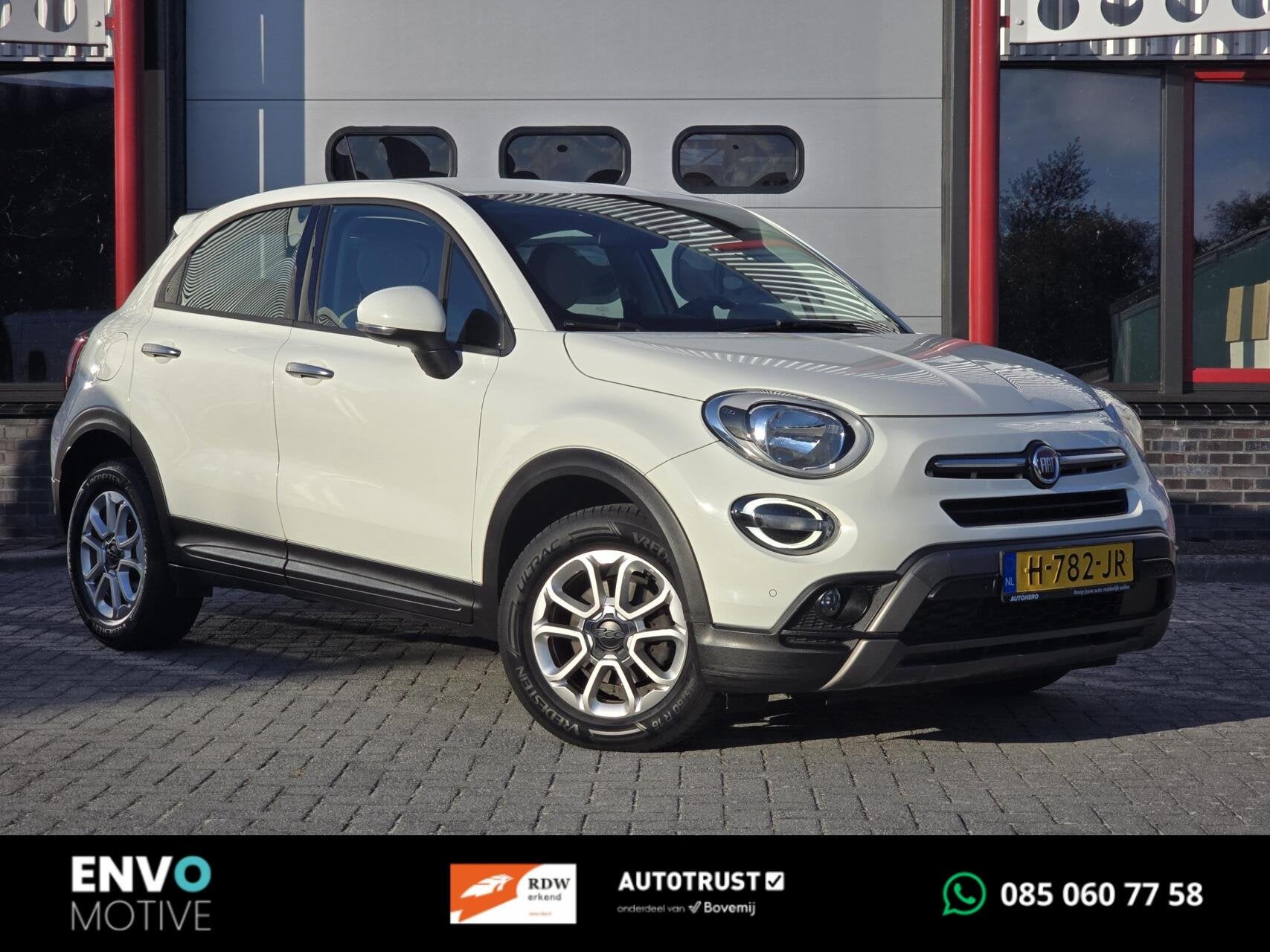 Fiat 500 X Cross 1.0 GSE City Cross Opening Ed. Navi/Trekh., Auto's, Voorwielaandrijving, Gebruikt, Met garantie (alle), Wit