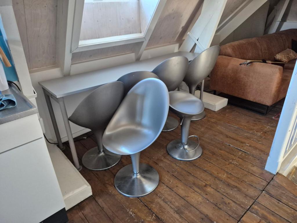Magis Bombo designer stoelen en barkruk (7 stuks), Huis en Inrichting, Barkrukken, 5 krukken of meer, Ophalen, 60 tot 90 cm