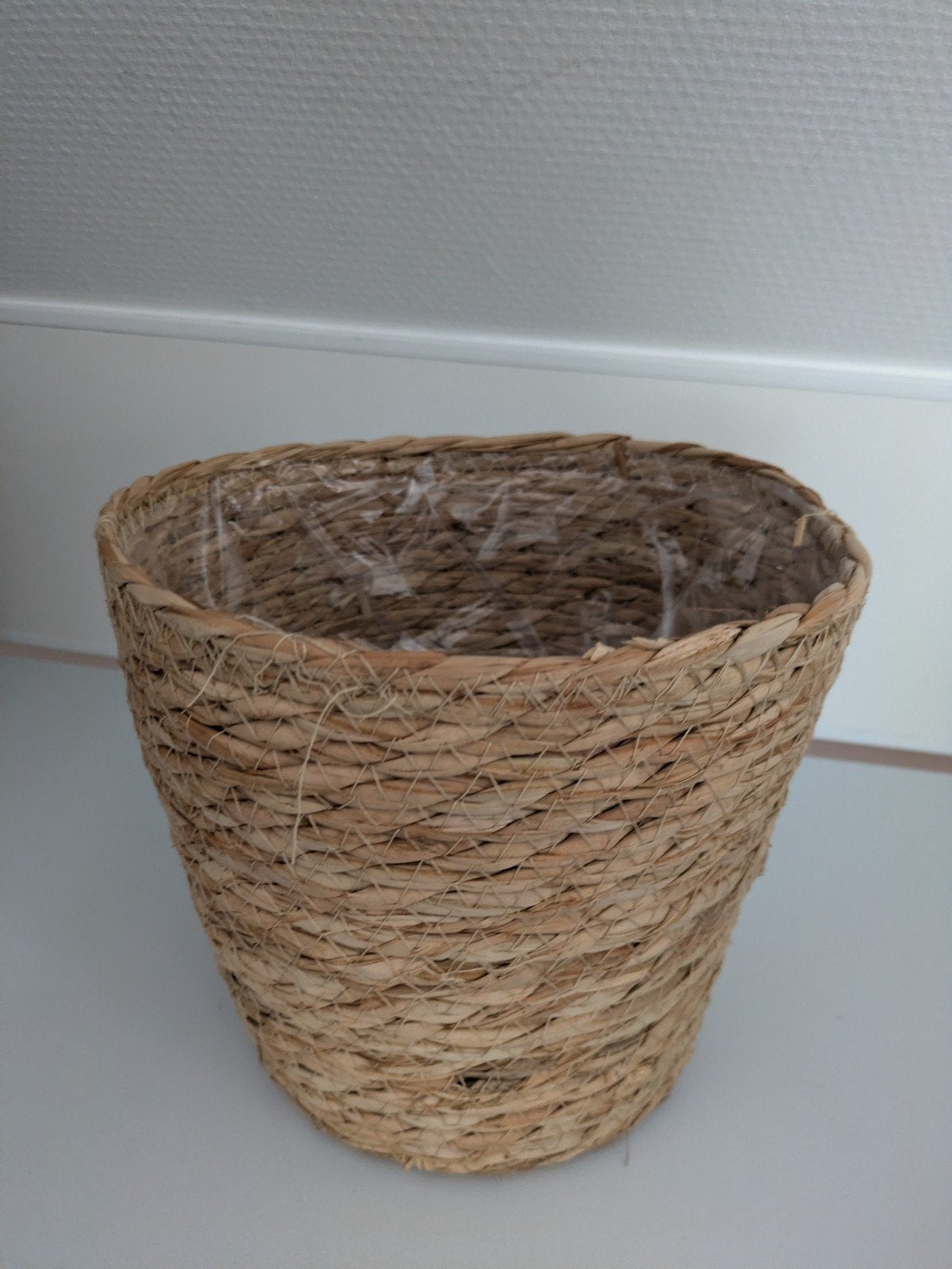 gevlochten bloempot, Ophalen of Verzenden, Nieuw, Rond, Riet