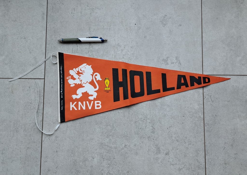 vaantje Oranje, Verzamelen, Sportartikelen en Voetbal, Ophalen of Verzenden, Zo goed als nieuw, Overige binnenlandse clubs, Vaantje of Sjaal