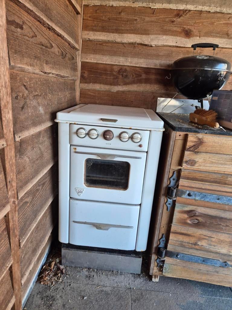 Vintage ATAG Gasfornuis met Oven - Wit, Witgoed en Apparatuur, Fornuizen, Gebruikt, Vrijstaand, Gas, 4 kookzones, 45 tot 60 cm