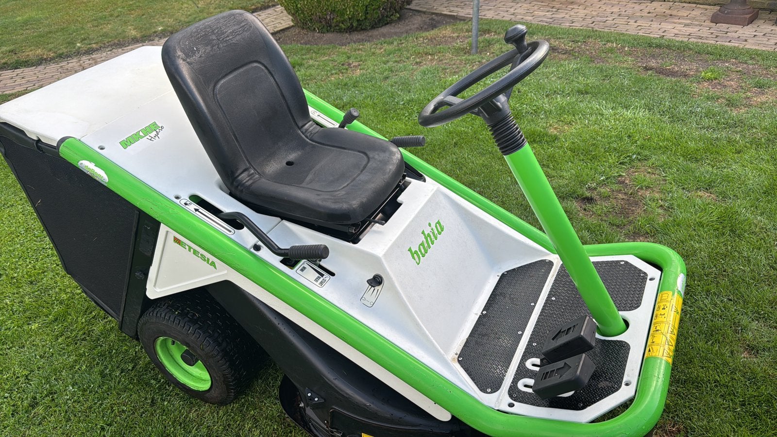 Etesia Zitmaaier Kawasaki motor 750 euro, Ophalen, Zo goed als nieuw