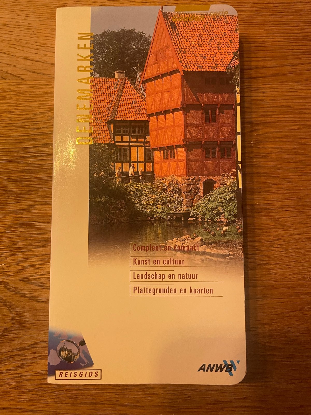 ANWB Reisgids Denemarken - Compleet en Compact, Boeken, Europa, Ophalen of Verzenden, Zo goed als nieuw, Reisgids of -boek