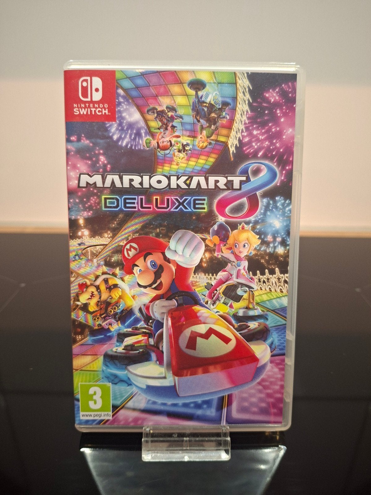 Mario Kart 8 Deluxe - Nintendo Switch, Spelcomputers en Games, Online, Racen en Vliegen, Ophalen of Verzenden, Zo goed als nieuw