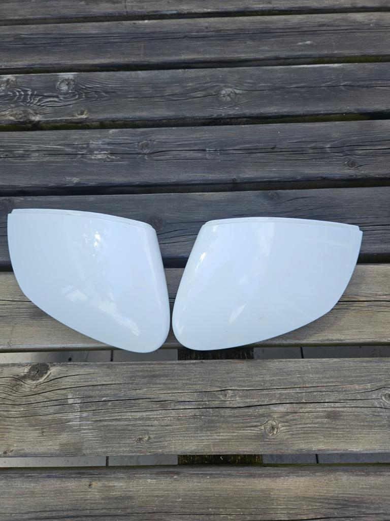 Spiegelkappen VW Golf 8 Moon White (links en rechts), Auto-onderdelen, Spiegels, Ophalen of Verzenden, Gebruikt, Seat
