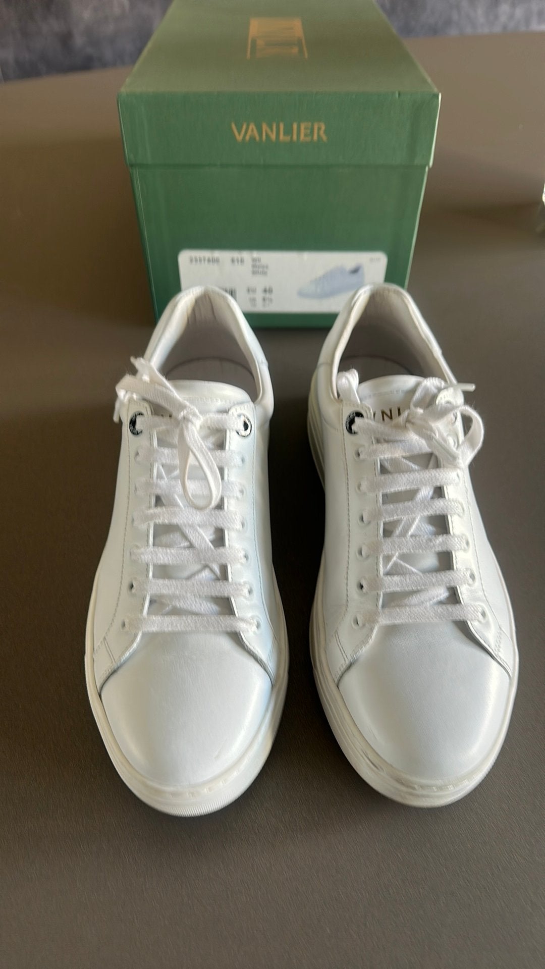 Nieuw, Wit, Nieuw, Ophalen of Verzenden, Sneakers of Gympen