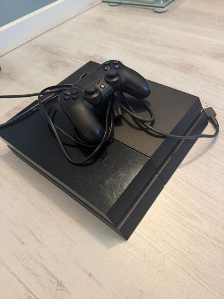 PlayStation 4 met 2 TB opslag en controller, Ophalen, Gebruikt, 1 TB, Met 1 controller