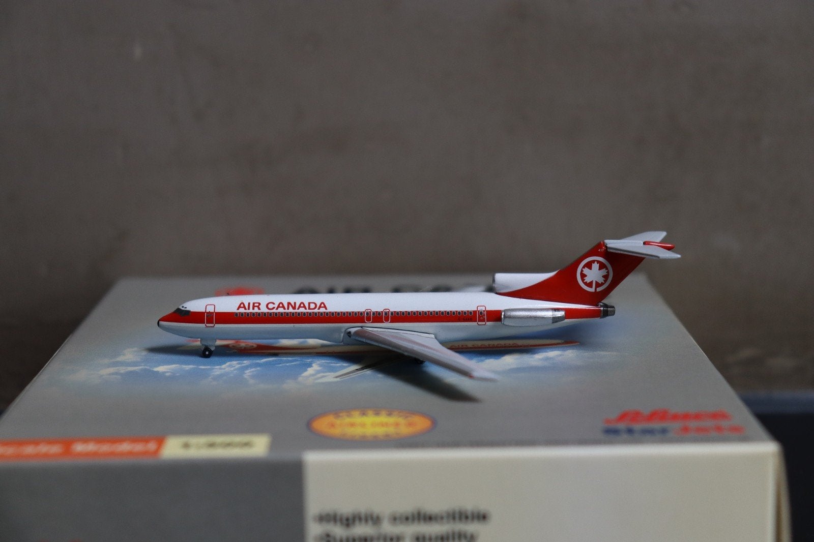 StarJets Boeing 727-200 Air Canada 1/500, Ophalen of Verzenden, Zo goed als nieuw, Schaalmodel