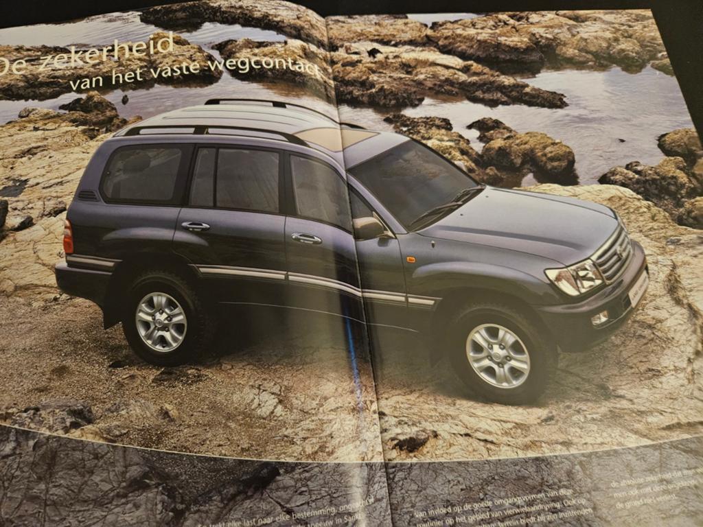 Brochure Toyota Landcruiser 100 2003, Ophalen of Verzenden, Zo goed als nieuw, Toyota