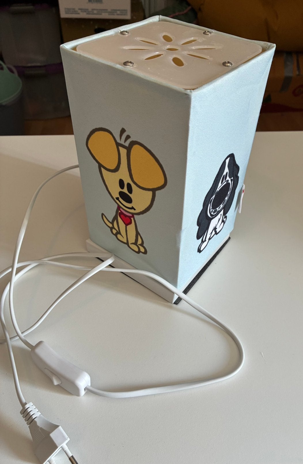 Leuke kinderlamp woezel en pip - 13x13x24 cm, Ophalen, Gebruikt, Overige typen