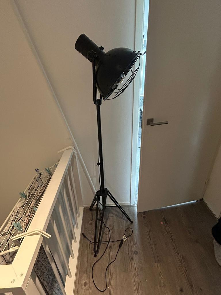 Staande lamp, Ophalen, Overige materialen, Zo goed als nieuw, 150 tot 200 cm