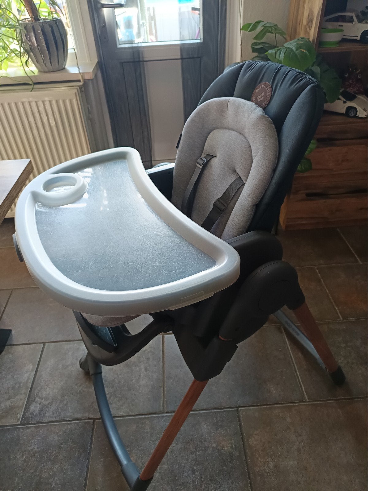 Maxi-Cosi Minla 6-in-1 meegroeistoel, Ophalen, Zo goed als nieuw, Meegroeistoel, Afneembaar eetblad