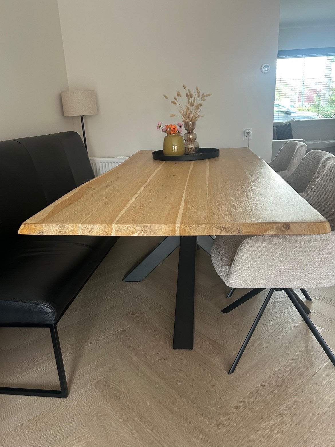 Foto 3 van Massief eiken tafel