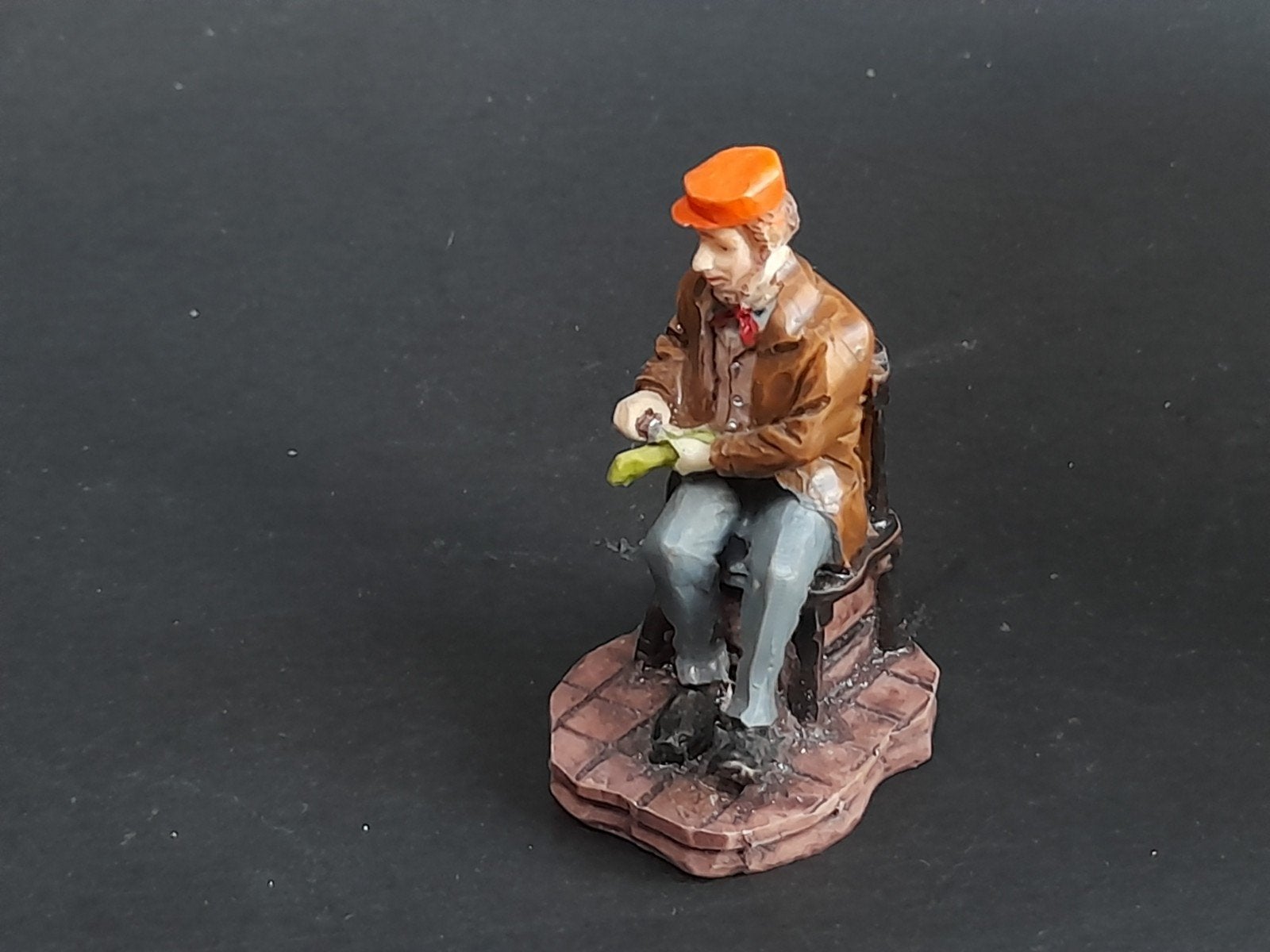 lemax kerst figuur d6 kerstdorp kersthuisjes, Diversen, Kerst, Verzenden