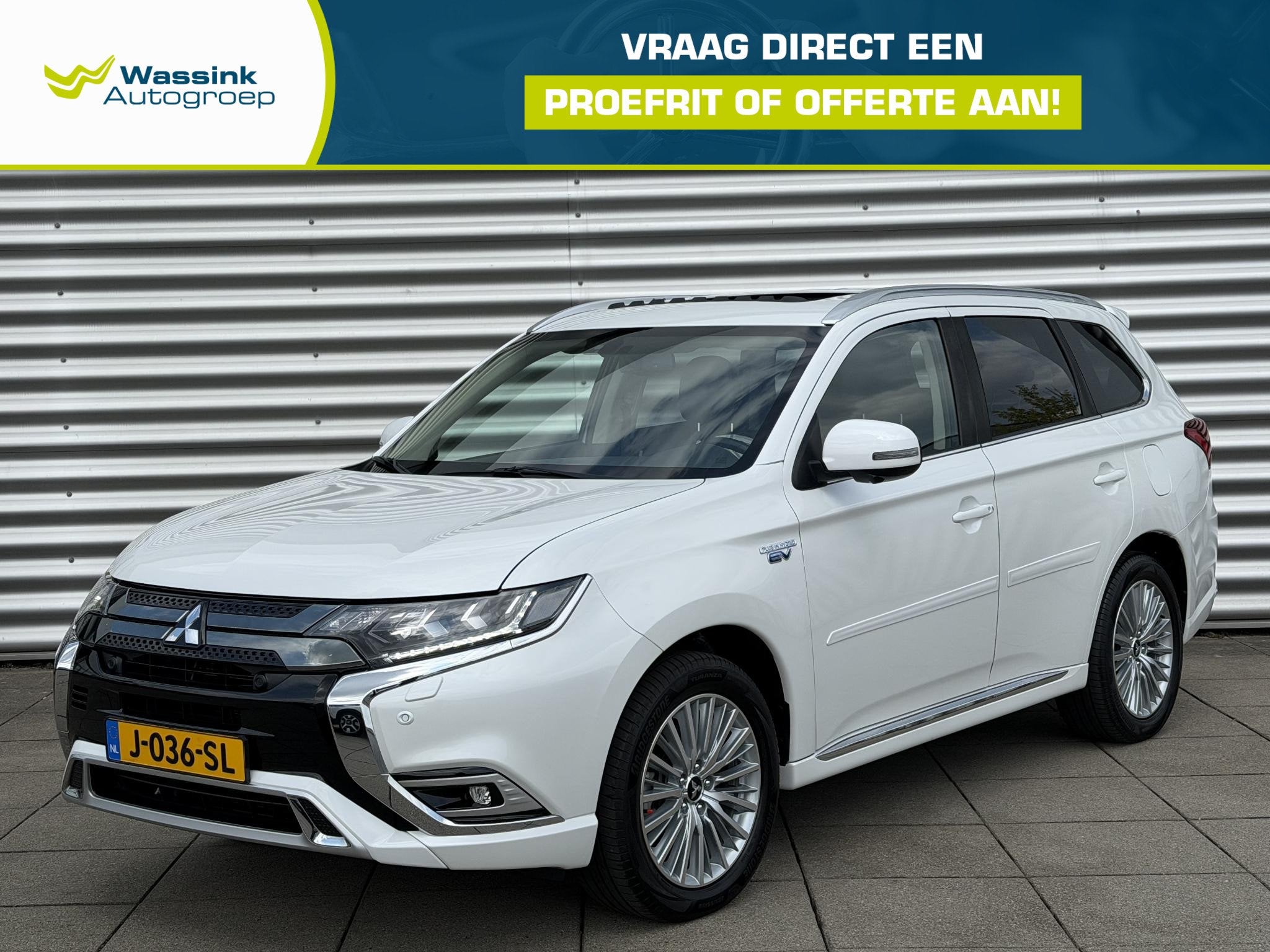Mitsubishi Outlander 2.4 PHEV Intense+ | Schuif-/kanteldak |, Auto's, Automaat, Euro 6, 4 cilinders, 1865 kg