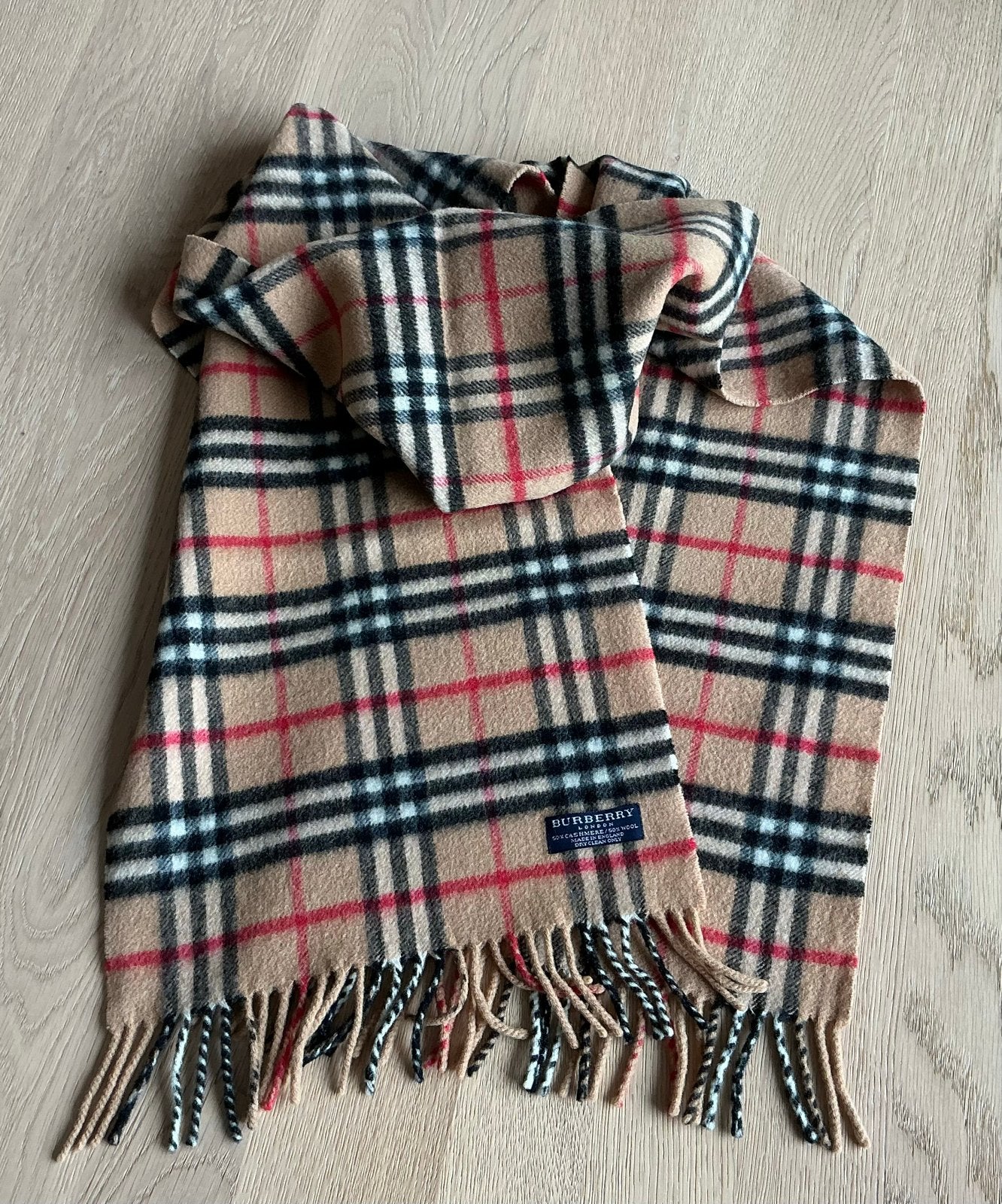 Burberry London Kasjmier/Wol Sjaal - Klassiek Geruit, Ophalen of Verzenden, Zo goed als nieuw, Maat 42/44 (L), Sjaal