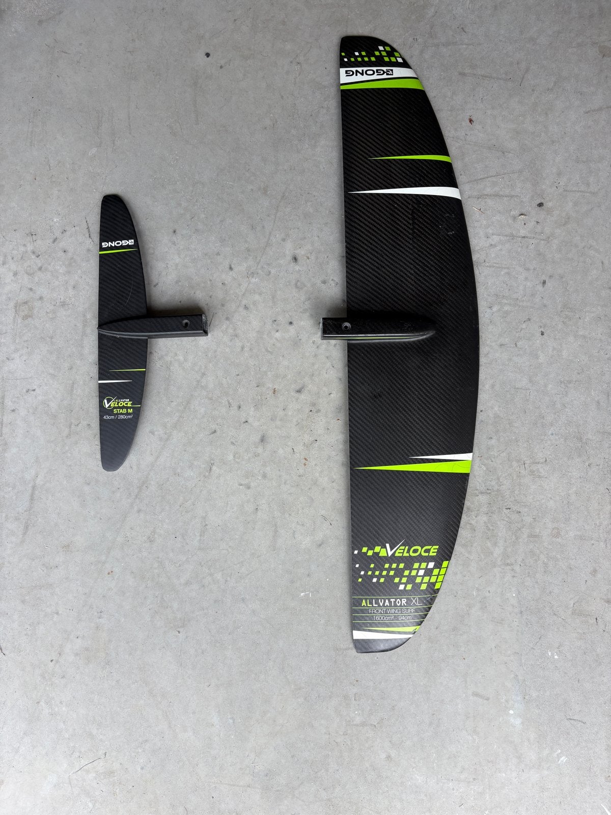 Gong foil: Veloce Allvator XL & Stab M, Watersport en Boten, Ophalen, Gebruikt, Wingsurf-hydrofoil