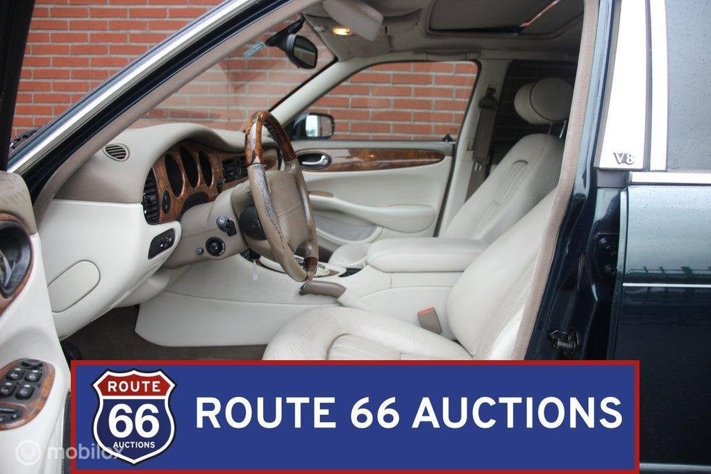 Jaguar XJ8 4.0 | 2000 | Route 66 Auctions, Auto's, Overige carrosserieën, Zwart, Bedrijf, Handgeschakeld