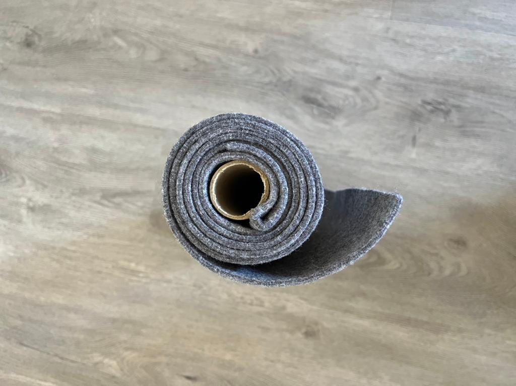Vilt grijs 4mm dik 4,6m2, Ophalen of Verzenden, Grijs, Rechthoekig, 200 cm of meer