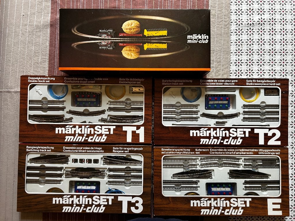 Marklin Mini Club 8909 S + 4 extra sets in originele staat, Treinset, Gelijkstroom of Wisselstroom, Ophalen of Verzenden, Zo goed als nieuw