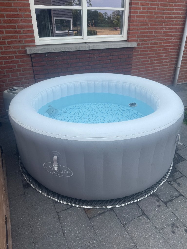 Lazy spa jaccuzi, Ophalen, Zo goed als nieuw, Filter, Opblaasbaar