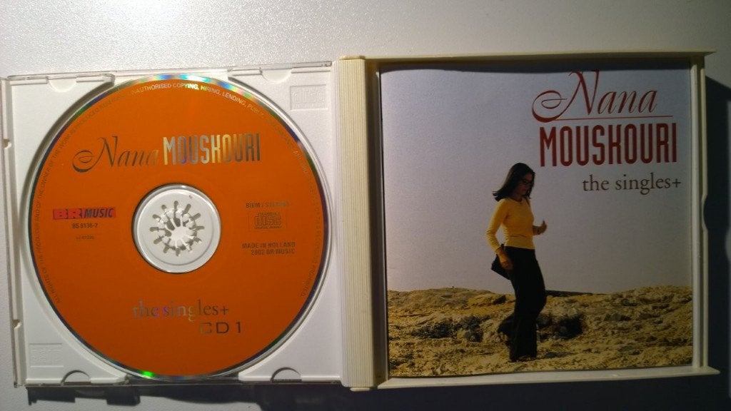 Nana Mouskouri - The Singles+, Ophalen of Verzenden, Zo goed als nieuw