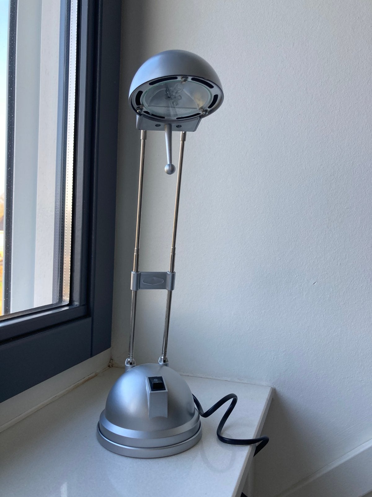 Bureau lamp zilverkleurig, Ophalen of Verzenden, Zo goed als nieuw