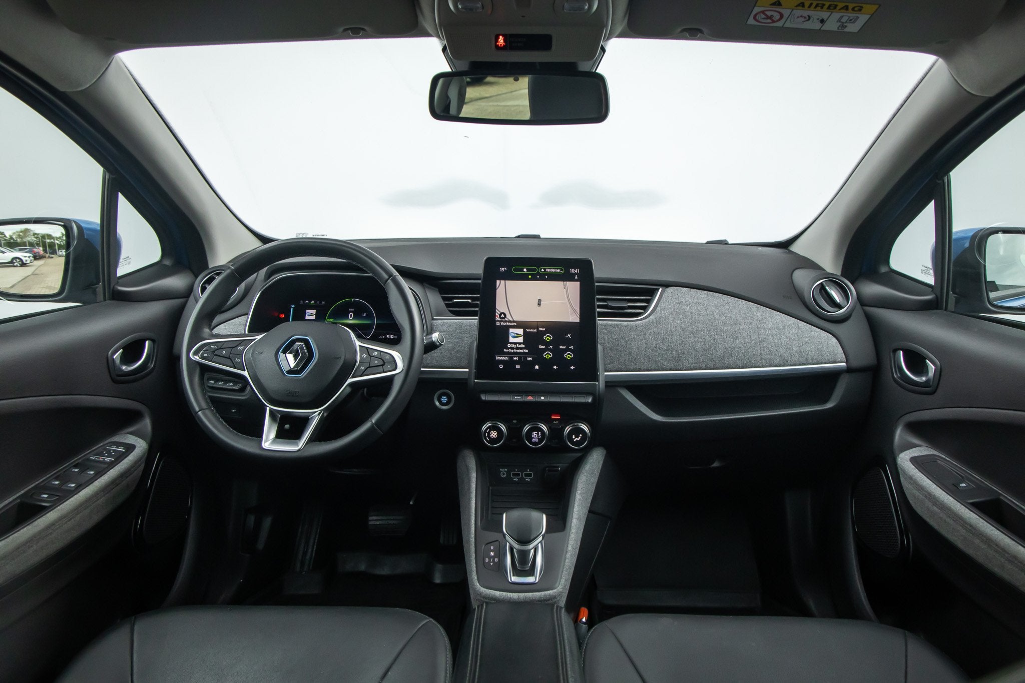 Renault ZOE R135 Intens Bns 52kwh koop accu Camera | Pdc | C, Auto's, Parkeerassistent, Gebruikt, Blauw, Origineel Nederlands