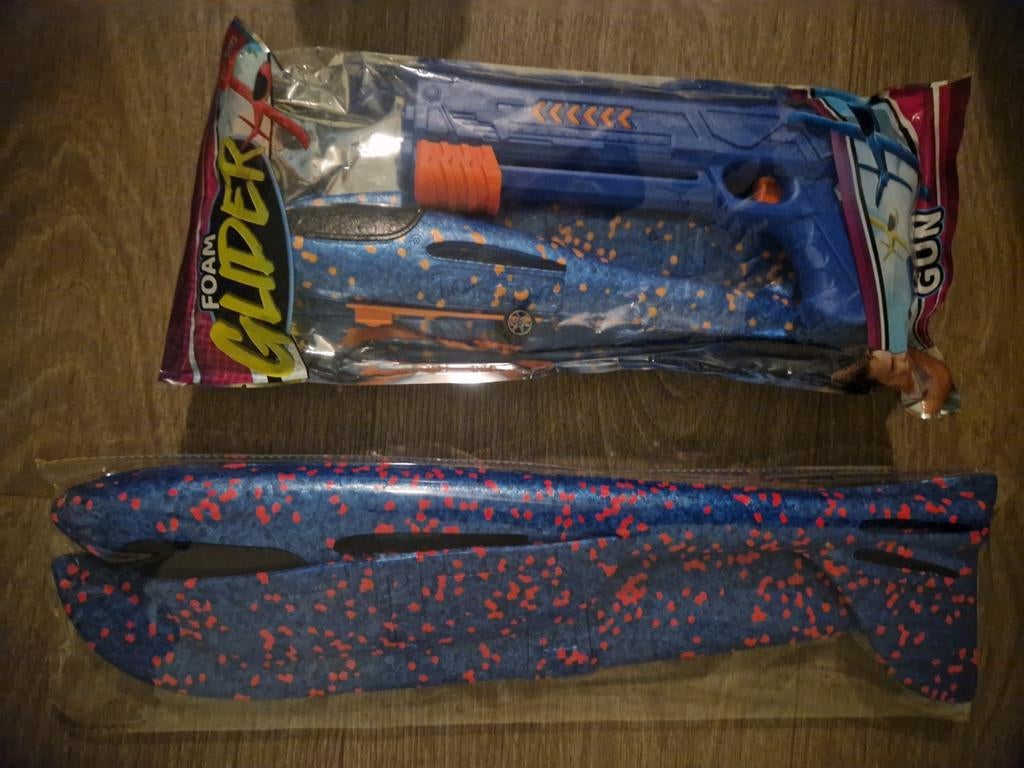Vliegtuigje Schuim met Lanceerder, Ophalen, Nieuw, Jongen of Meisje