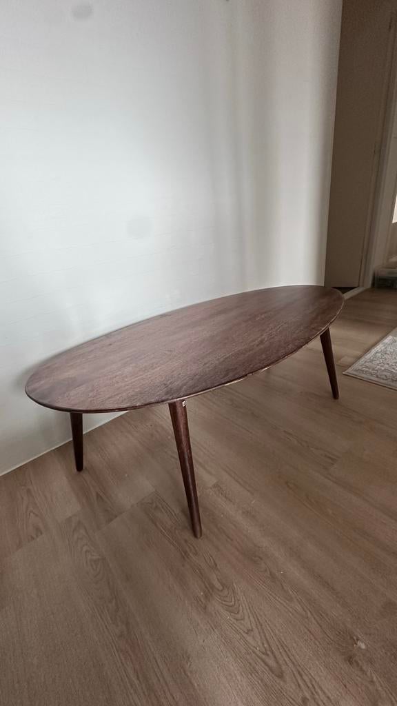 Ovale houten salontafel - Gebruikt, Huis en Inrichting, Tafels | Salontafels, Ophalen, Gebruikt, 100 tot 150 cm, 50 tot 75 cm