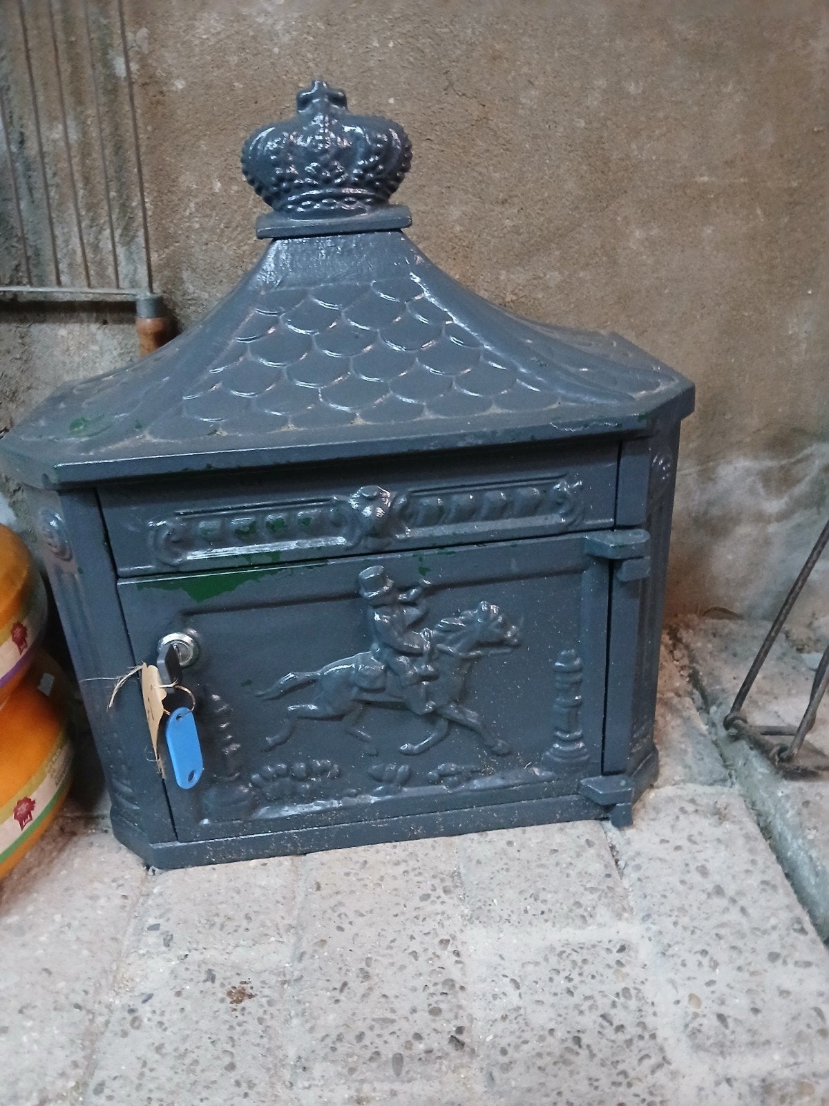 Engelse wandbrievenbus, Tuin en Terras, Ophalen, Aluminium