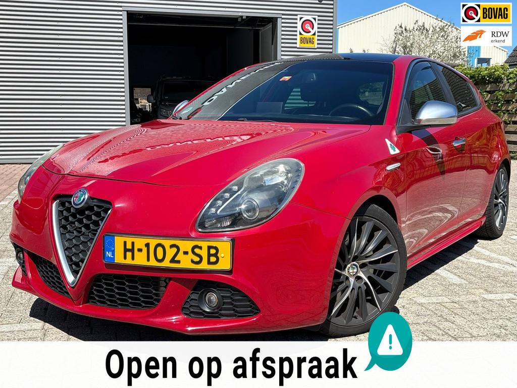 Alfa Romeo Giulietta 1.7 TBi Quadrifoglio Verde, UNIEK NIEUW, Auto's, Euro 5, 4 cilinders, Bedrijf, Handgeschakeld