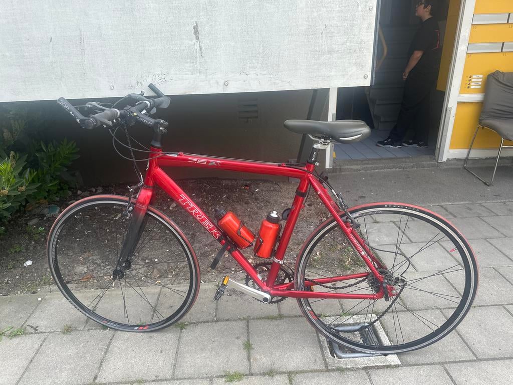 Trek 7.5 FX Hybride Fiets - Rood, Fietsen en Brommers, Ophalen of Verzenden, Zo goed als nieuw