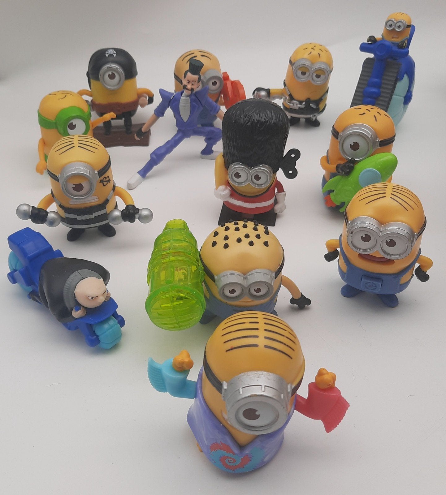 McDonalds Minions Despicable Me 13 figuren 2015 en 2017, Ophalen of Verzenden, Gebruikt