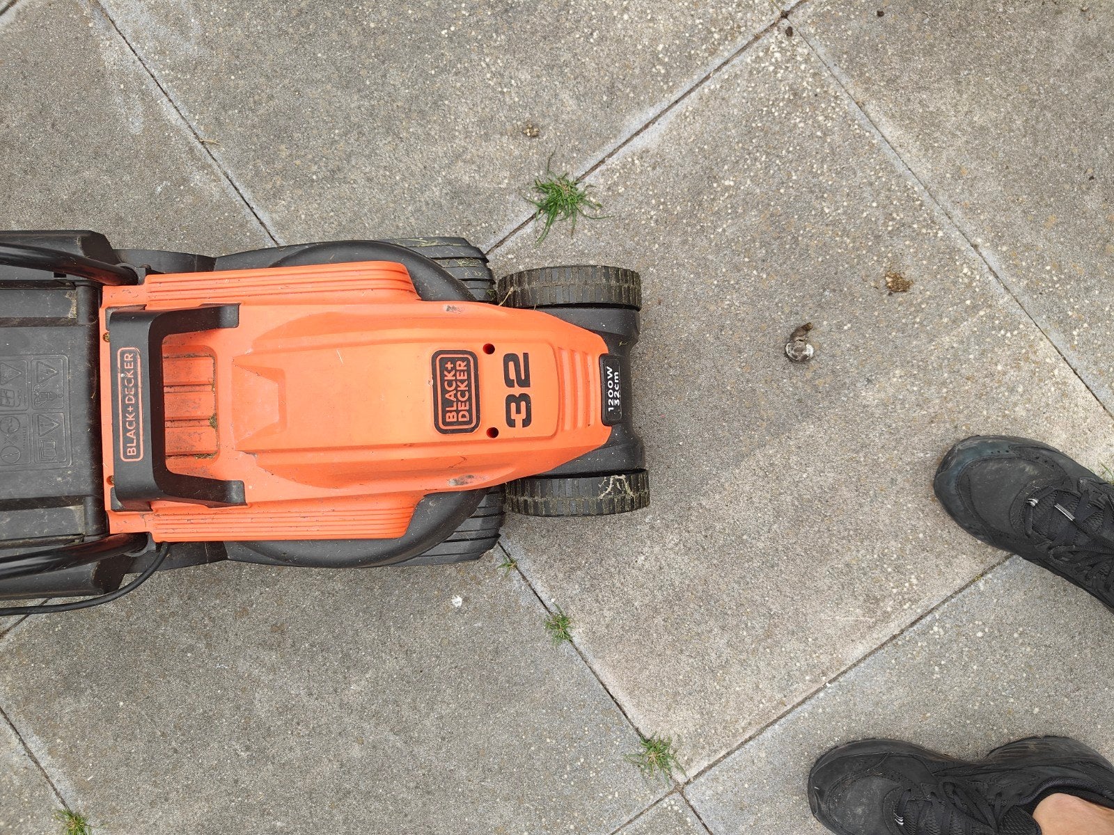 nog goede grasmaaier black en decker, Tuin en Terras, Ophalen, Cirkelmaaier, Gebruikt, Elektrische grasmaaier
