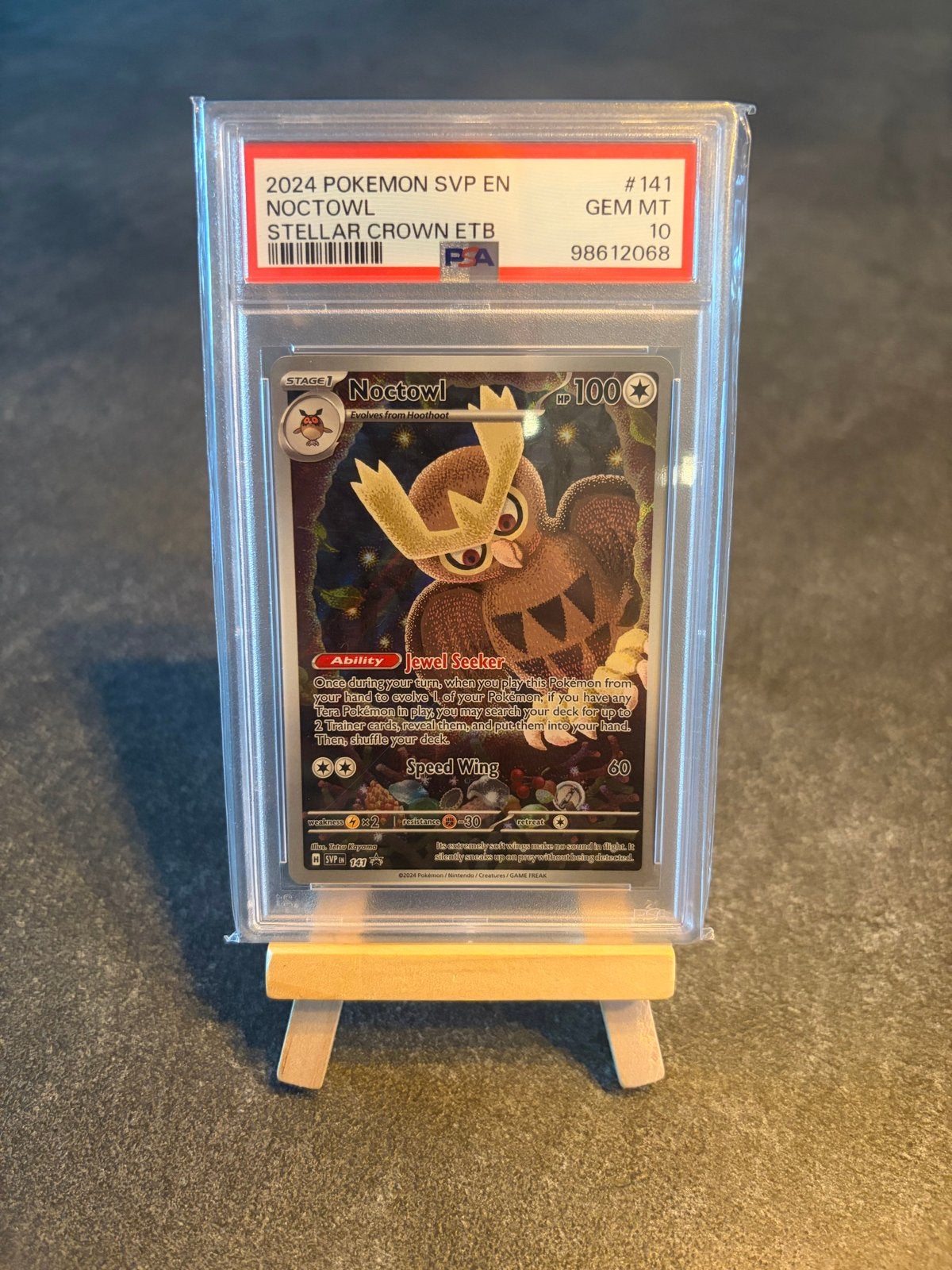 Noctowl SVP141 - Scarlet & Violet promo - PSA 10 - Pokémon, Ophalen of Verzenden, Zo goed als nieuw, Losse kaart