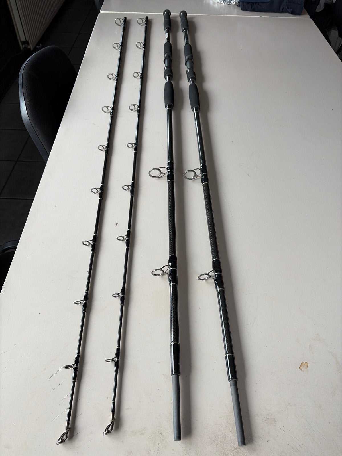 Ultimate Hardcore Catfish Hengels 3.20m 300gr (2 stuks), Ophalen, Zo goed als nieuw, Werphengel