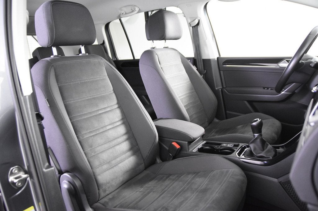 Volkswagen Touran 1.0 TSI Highline *1ste Eigenaar*Leer*Trekh, Auto's, Volkswagen, Voorwielaandrijving, Gebruikt, 4 cilinders, 116 pk