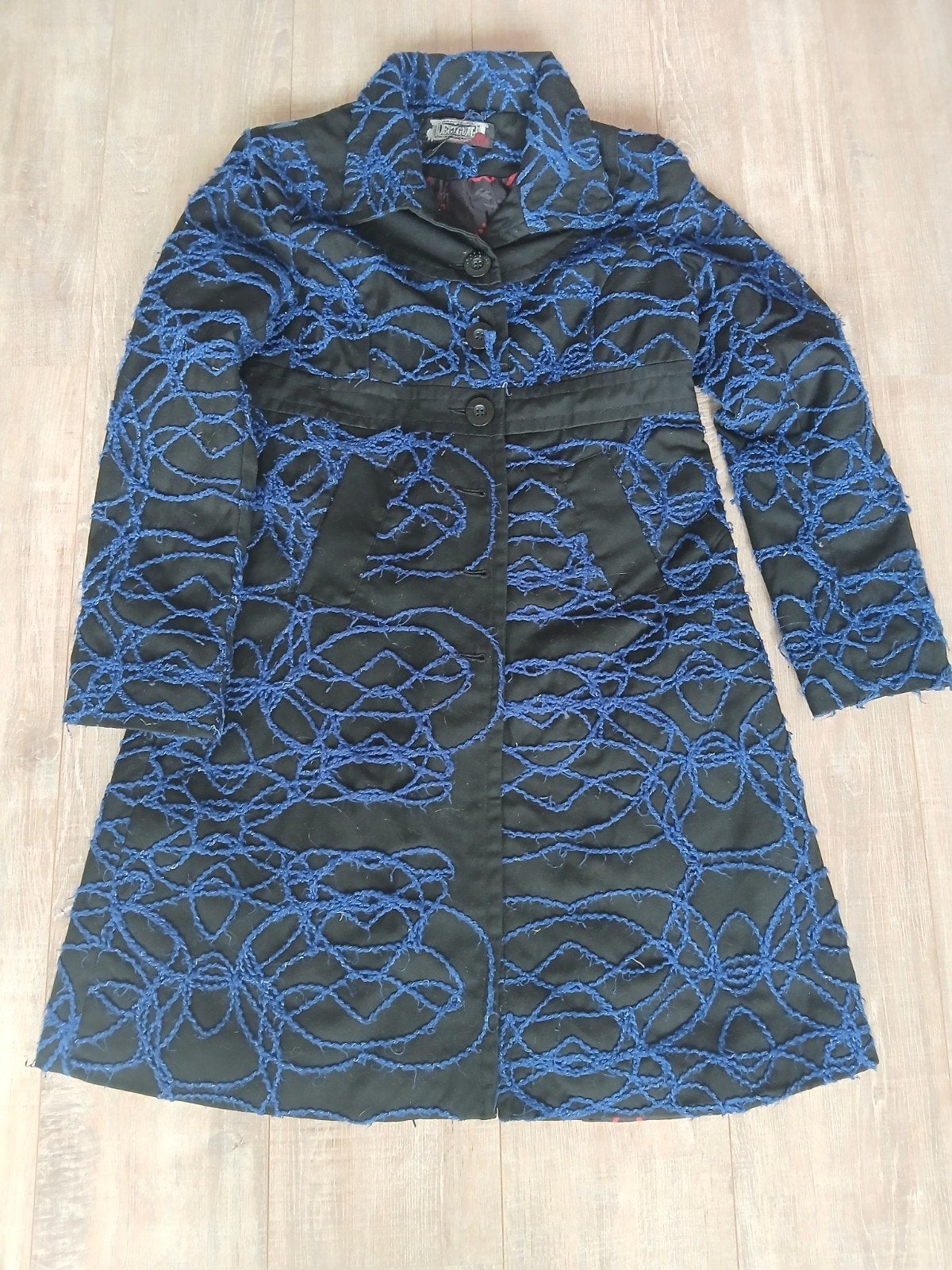 Desigual jas met blauw borduursel nt 42 =38, Maat 38/40 (M), Zwart, Ophalen of Verzenden, Zo goed als nieuw