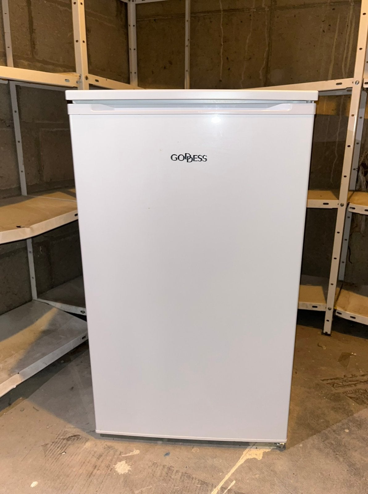 Medium Size Fridge Maastricht, Witgoed en Apparatuur, Vriezers en Diepvrieskisten, Ophalen of Verzenden, Zo goed als nieuw, Minder dan 60 cm
