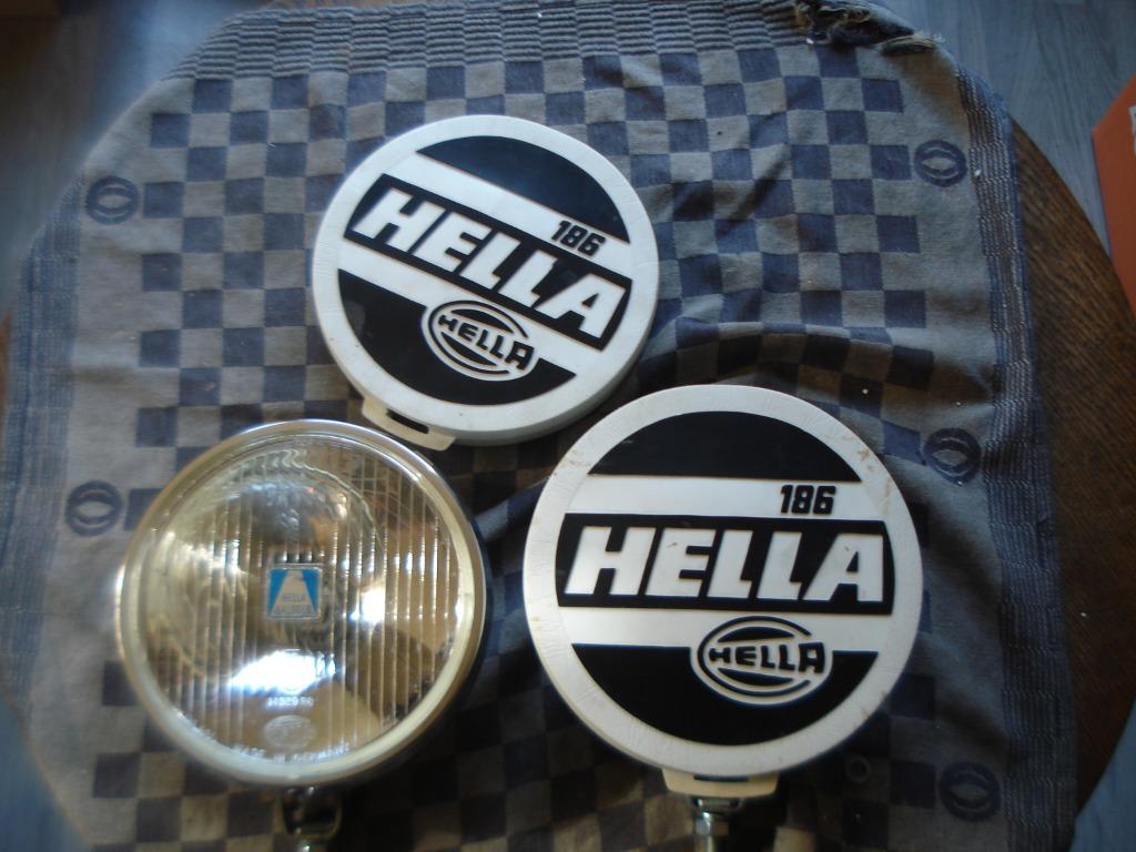 Oldtimer 2 Hella verstralers  met hella covers  type 172, Verzenden, Gebruikt