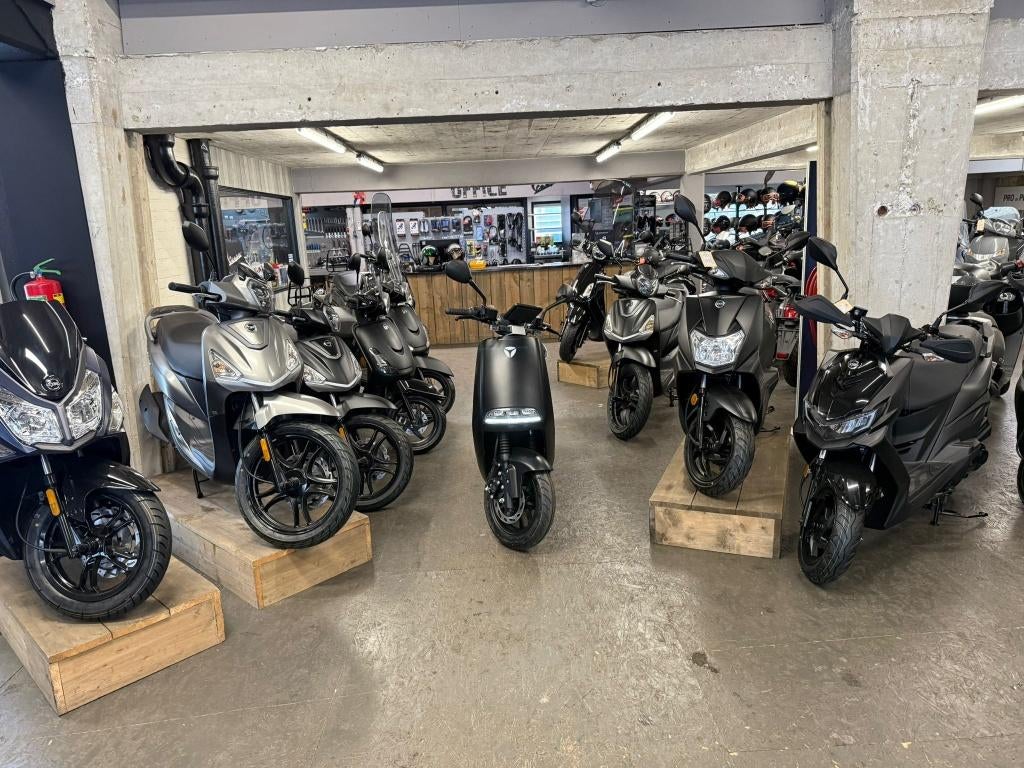 YADEA E8S NIEUW 1KM!! DEMO, Ophalen, Maximaal 45 km/u, Nieuw, Yadea