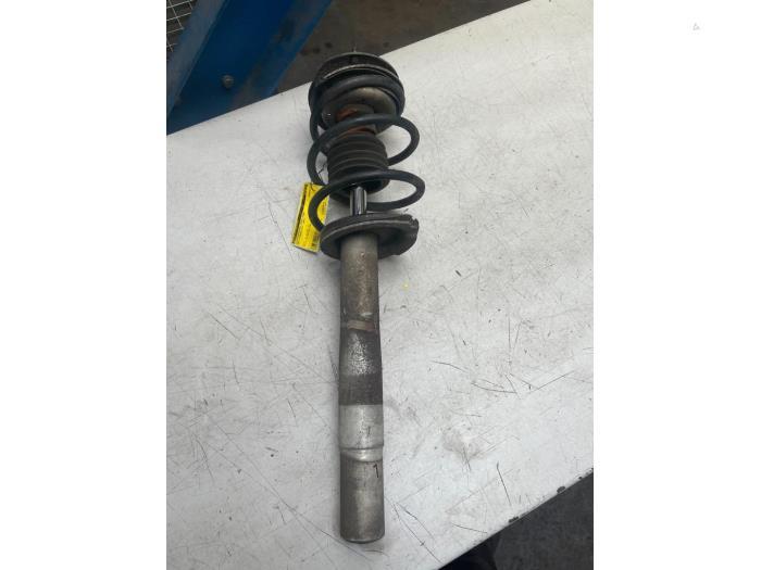 Schokdemperpoot links-voor van een BMW 5-Serie, Auto-onderdelen, Gebruikt, -, -, Ophalen of Verzenden