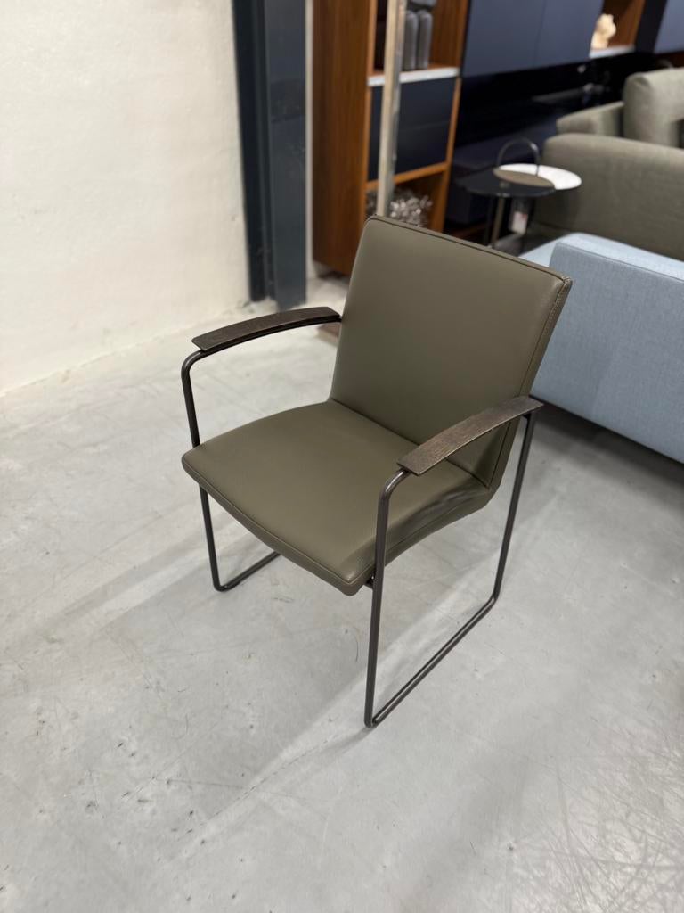 Nieuw Leolux Talos Eetkamerstoel Groen leer Design stoel, Huis en Inrichting, Stoelen, Leolux, Overige kleuren, Nieuw, Leer