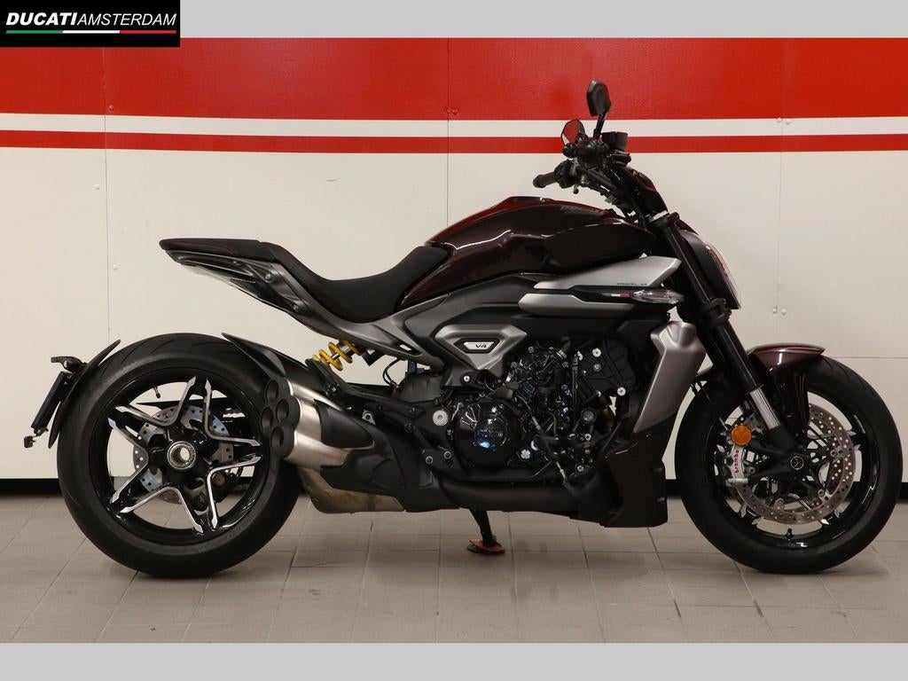 DUCATI XDIAVEL V4 (bj 2025), DUCATI, 4 cilinders, Motorrijbewijs A, Bedrijf